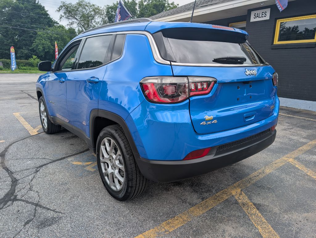 Photo 6 of this JEEP COMPASS
