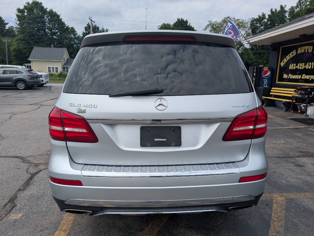 Photo 6 of this MERCEDES-BENZ GLS