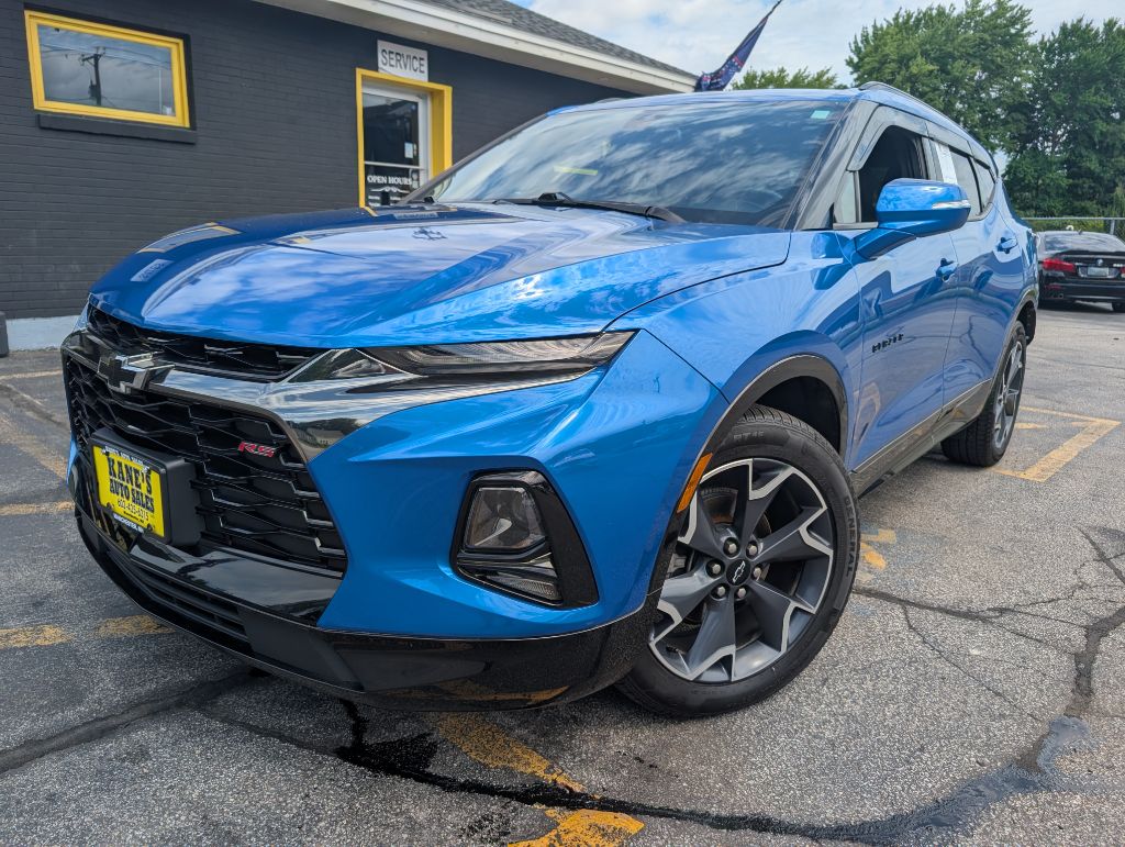 Photo 2 of this CHEVROLET BLAZER