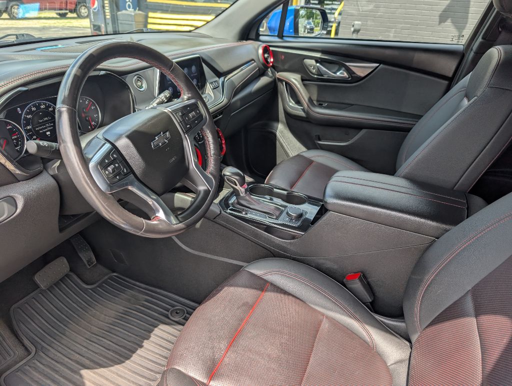 Photo 13 of this CHEVROLET BLAZER
