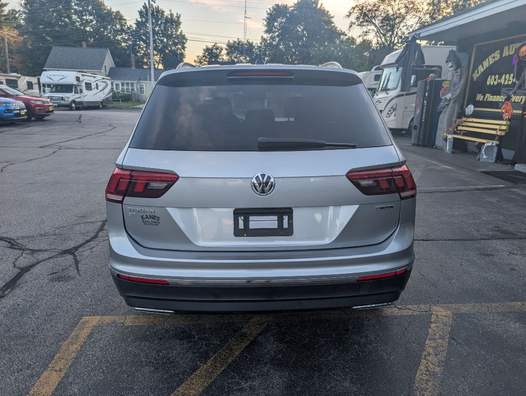 Photo 6 of this VOLKSWAGEN TIGUAN