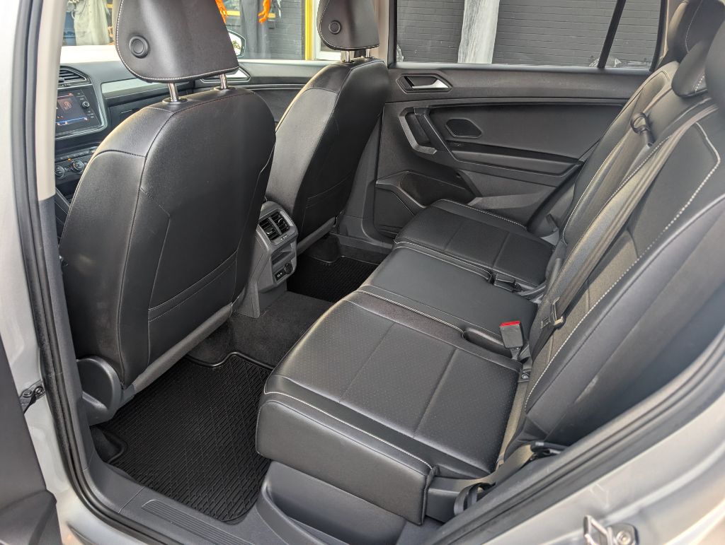 Photo 19 of this VOLKSWAGEN TIGUAN