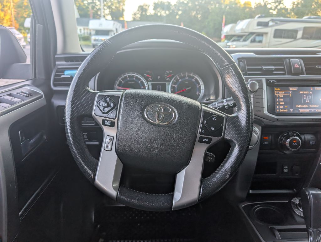 Photo 12 of this TOYOTA 4RUNNER