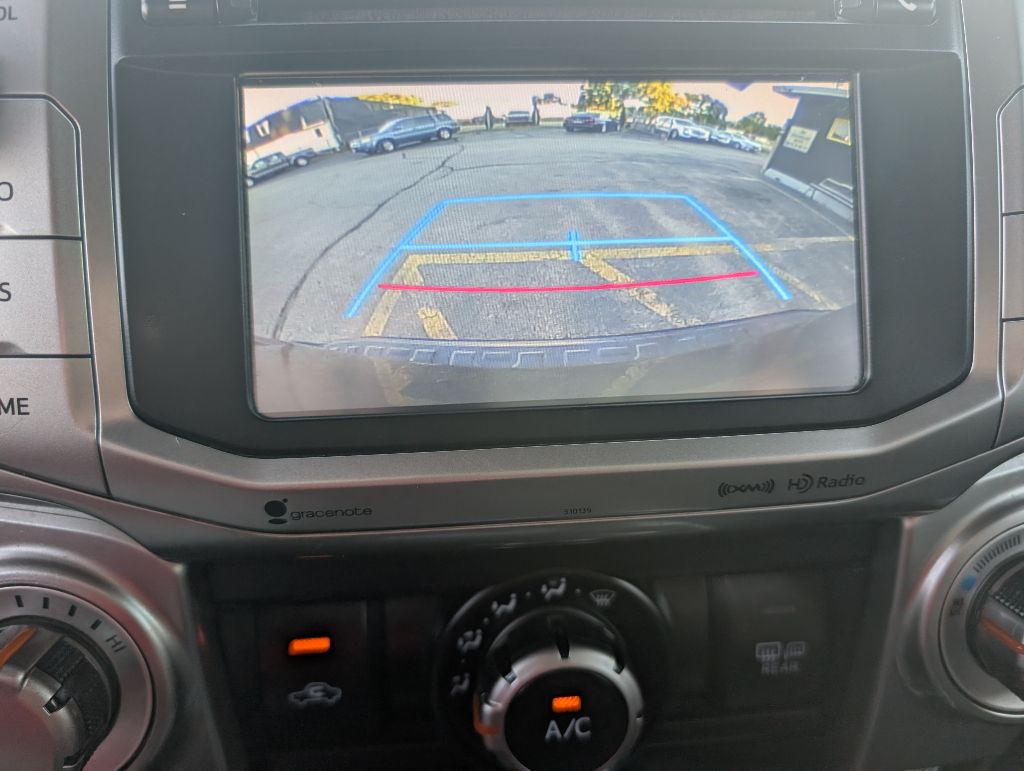 Photo 14 of this TOYOTA 4RUNNER