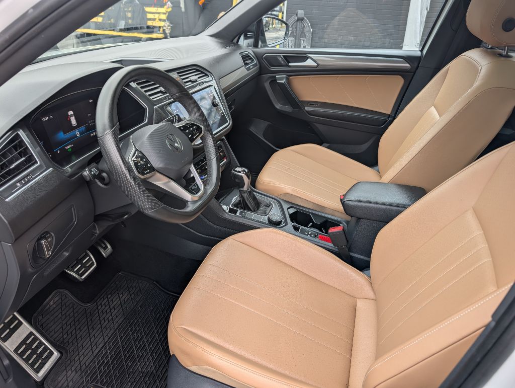 Photo 13 of this VOLKSWAGEN TIGUAN