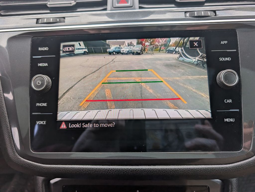 Photo 16 of this VOLKSWAGEN TIGUAN
