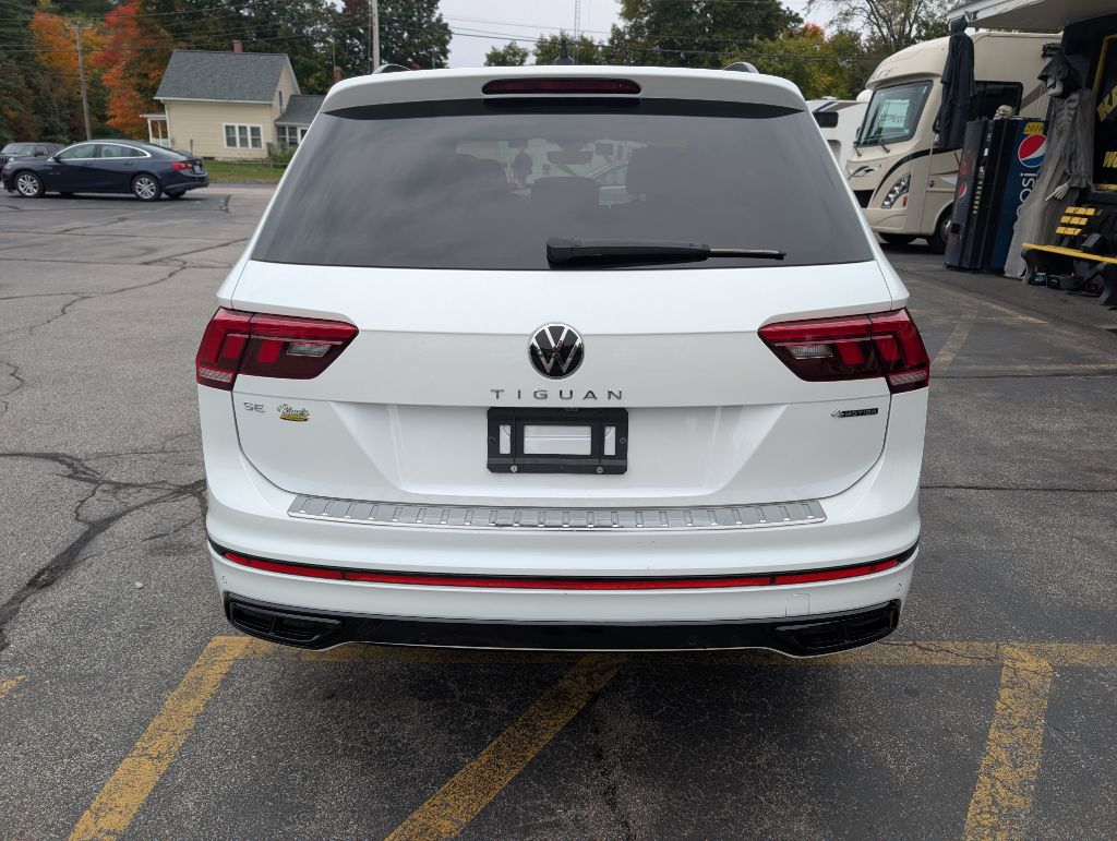 Photo 6 of this VOLKSWAGEN TIGUAN