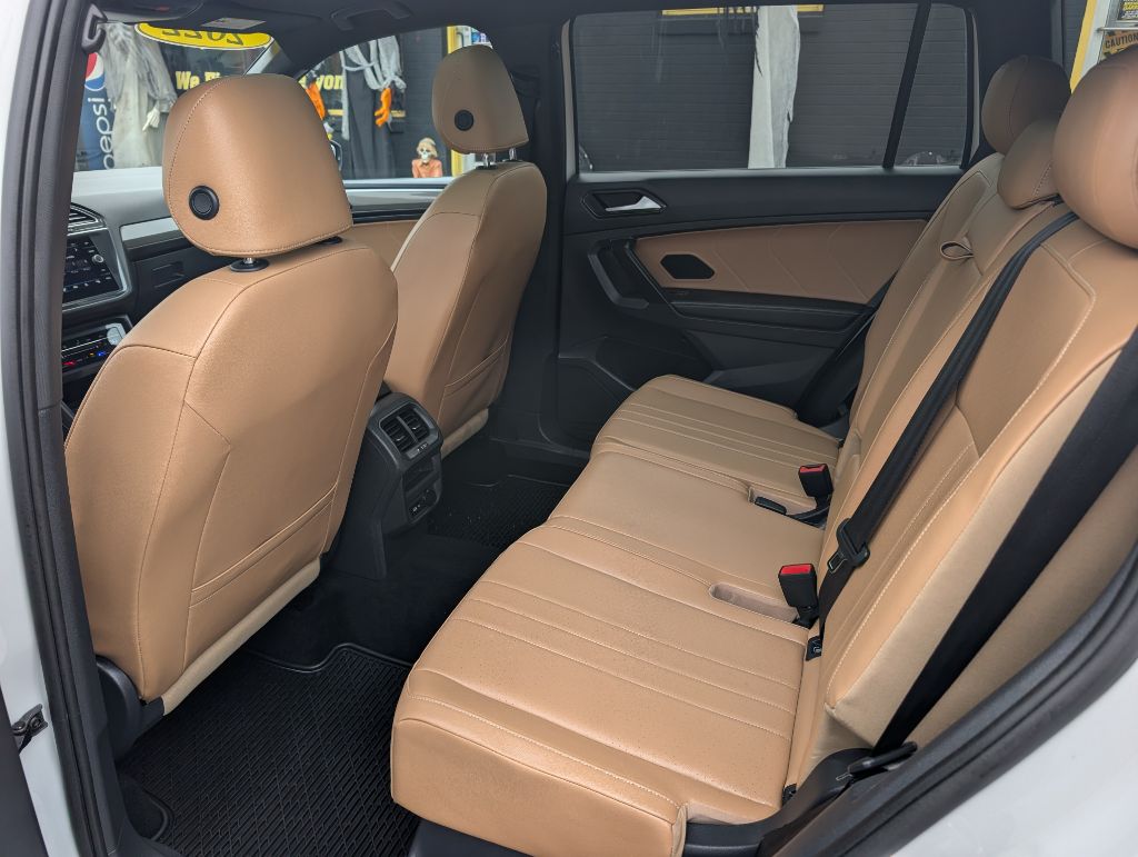 Photo 19 of this VOLKSWAGEN TIGUAN