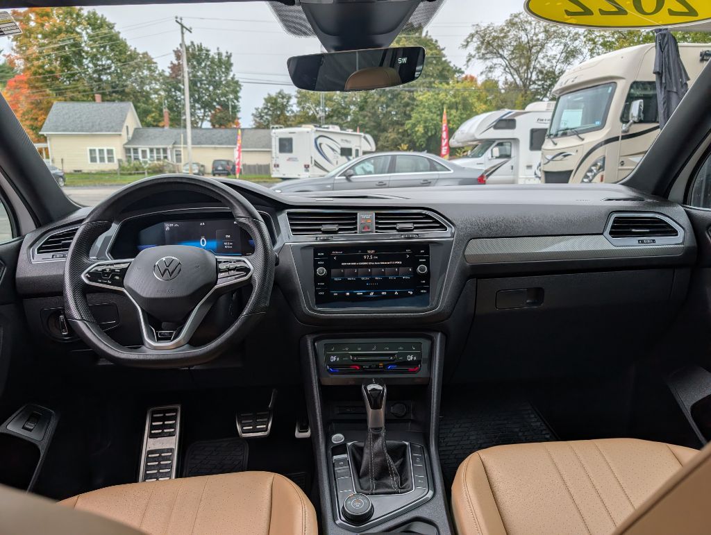 Photo 12 of this VOLKSWAGEN TIGUAN