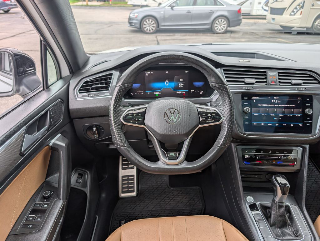 Photo 14 of this VOLKSWAGEN TIGUAN