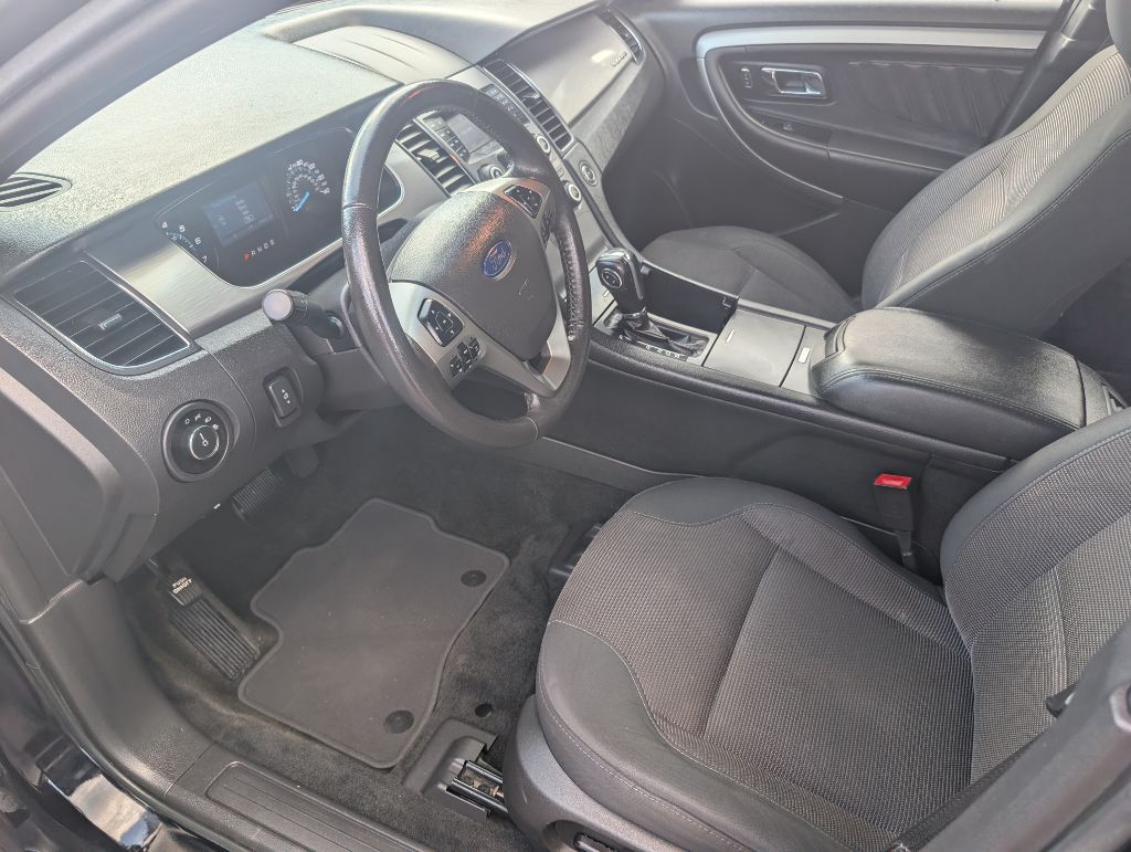 Photo 10 of this FORD TAURUS