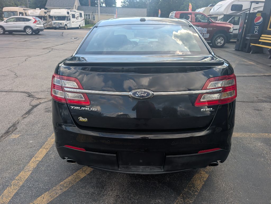 Photo 6 of this FORD TAURUS