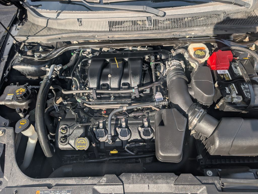 Photo 18 of this FORD TAURUS