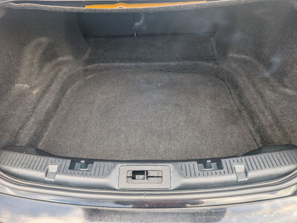 Photo 8 of this FORD TAURUS