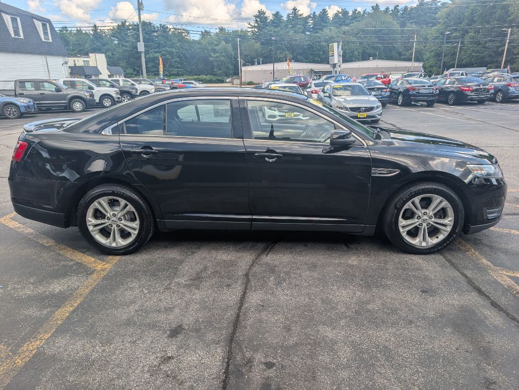 Photo 9 of this FORD TAURUS