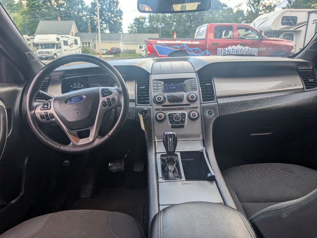 Photo 12 of this FORD TAURUS