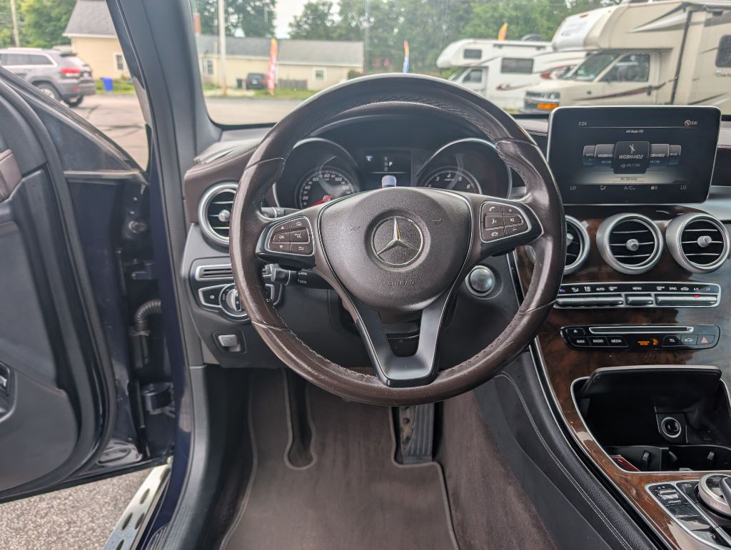 Photo 12 of this MERCEDES-BENZ GLC COUPE
