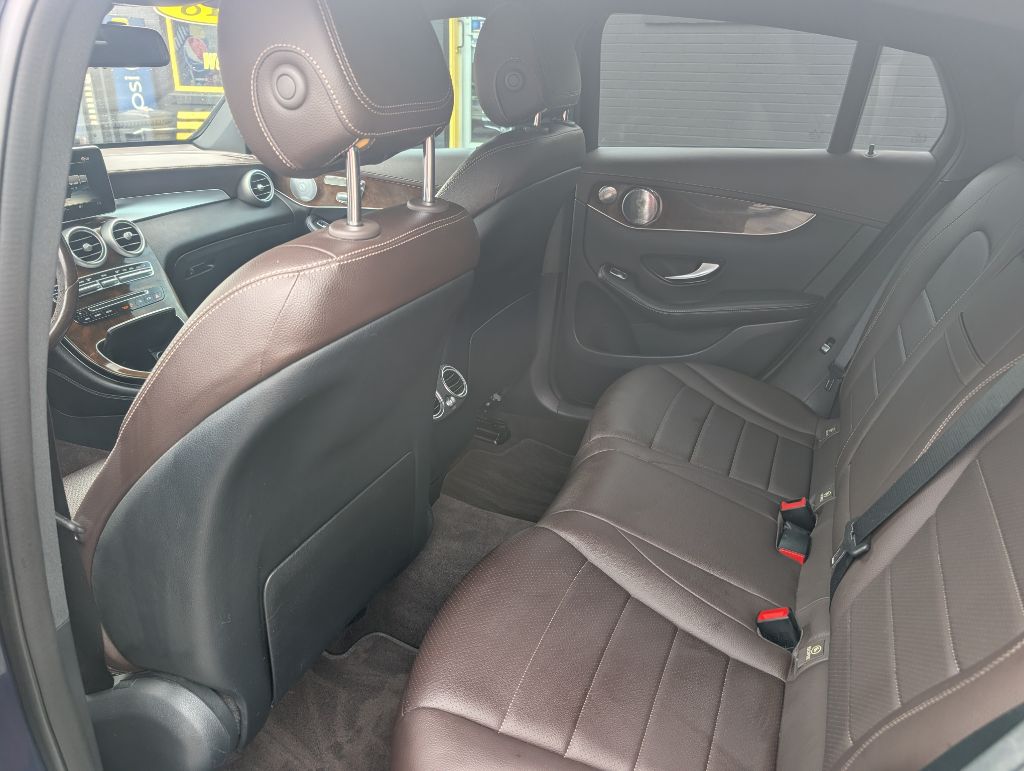 Photo 16 of this MERCEDES-BENZ GLC COUPE