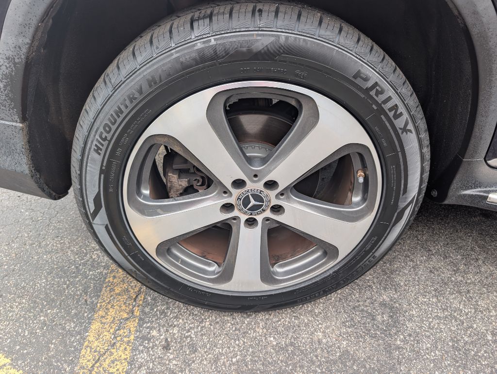 Photo 17 of this MERCEDES-BENZ GLC COUPE