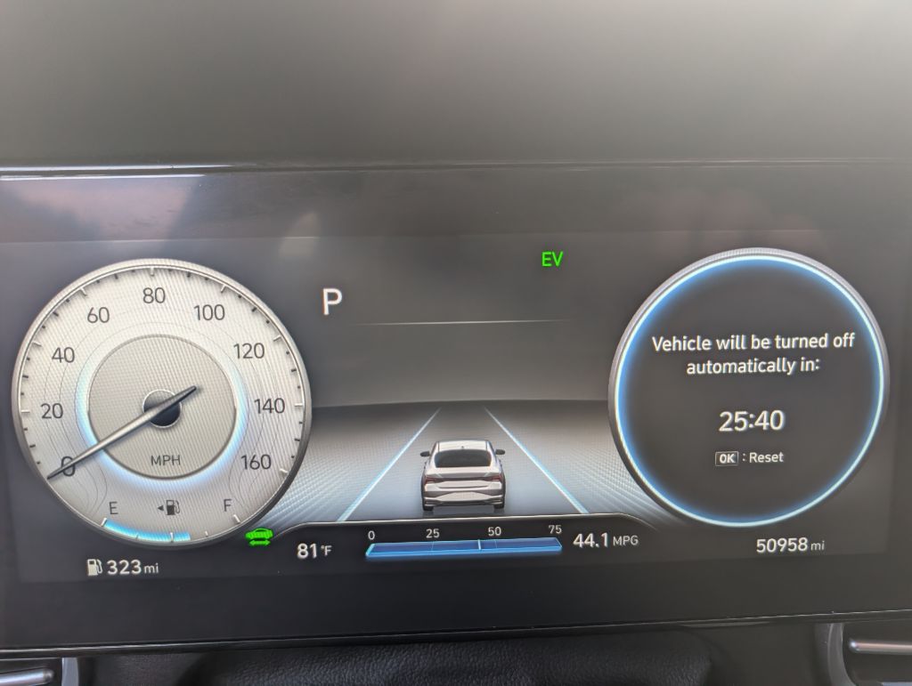 Photo 15 of this HYUNDAI ELANTRA