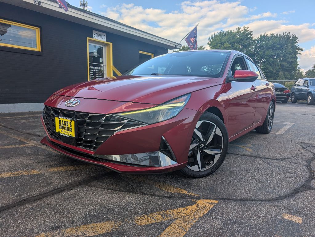 Photo 2 of this HYUNDAI ELANTRA