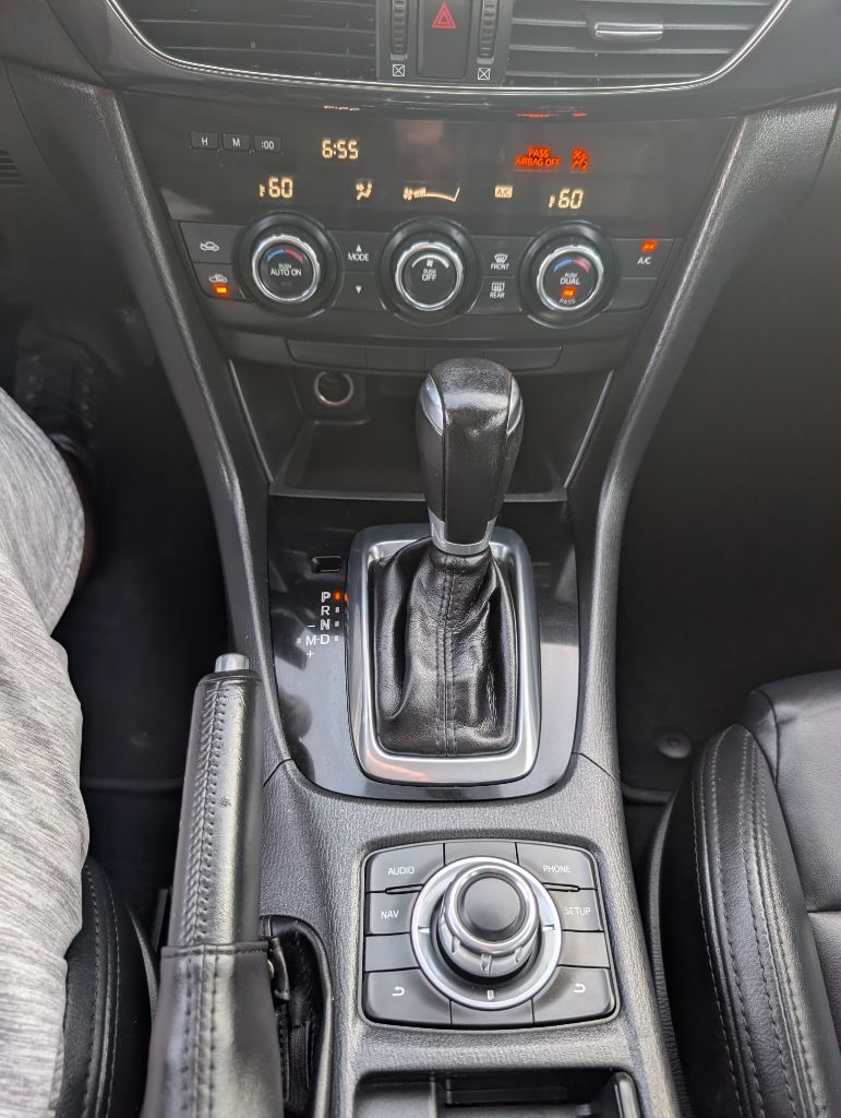 Photo 12 of this MAZDA 6