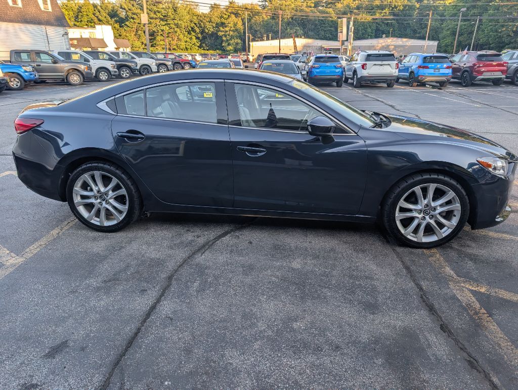 Photo 8 of this MAZDA 6