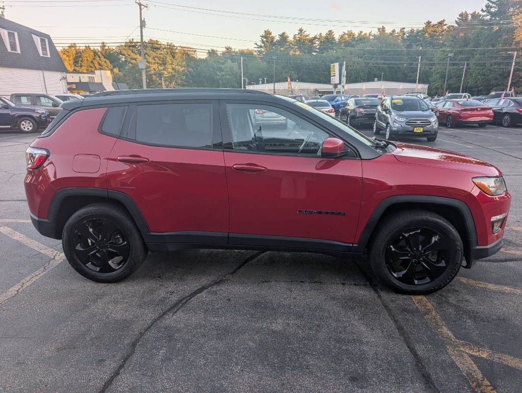 Photo 10 of this JEEP COMPASS