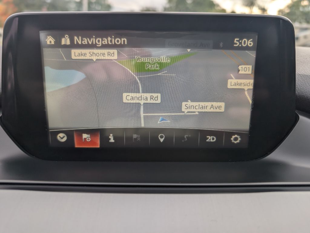 Photo 18 of this MAZDA 6