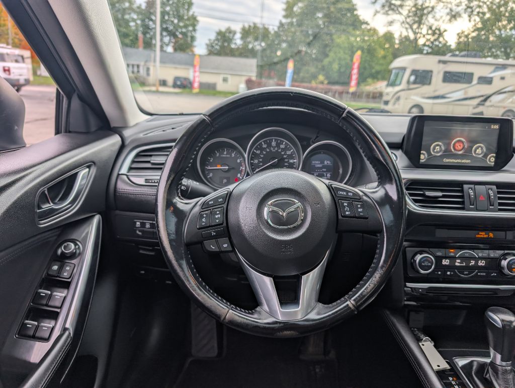 Photo 15 of this MAZDA 6