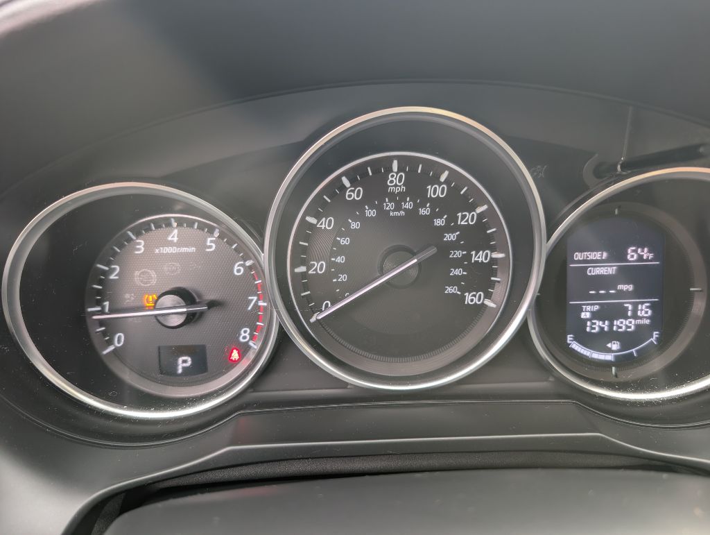Photo 16 of this MAZDA 6