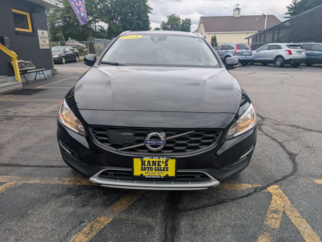 Photo 3 of this VOLVO V60 CROSS COUNT