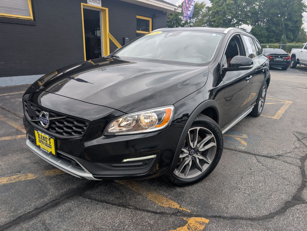 Photo 2 of this VOLVO V60 CROSS COUNT