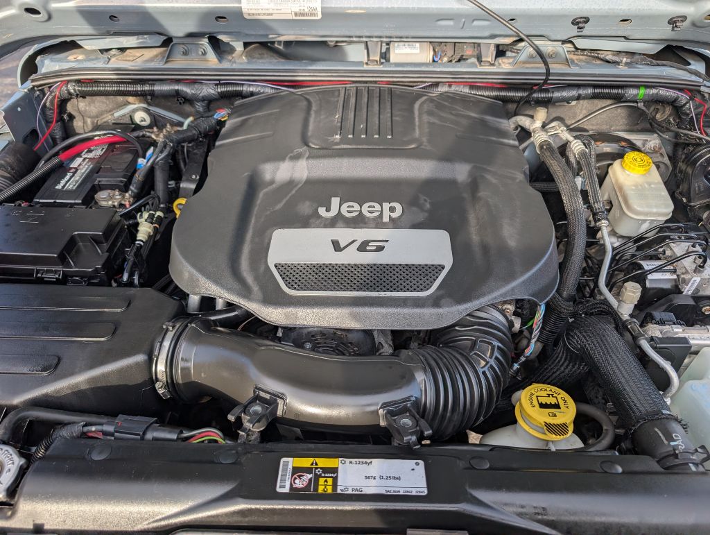 Photo 21 of this JEEP WRANGLER