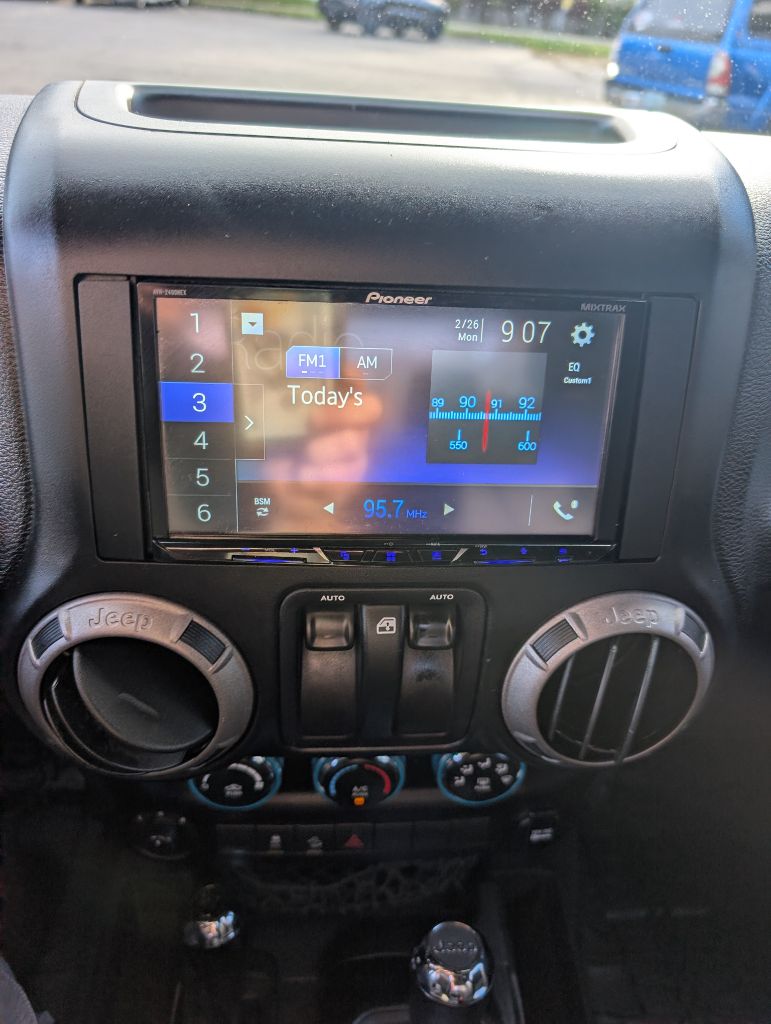 Photo 11 of this JEEP WRANGLER
