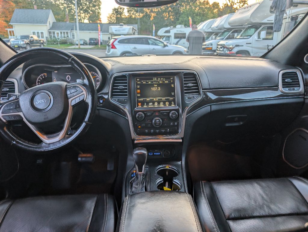 Photo 14 of this JEEP GRAND CHEROKEE