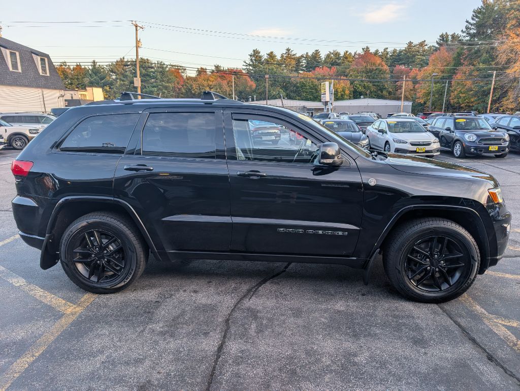 Photo 10 of this JEEP GRAND CHEROKEE