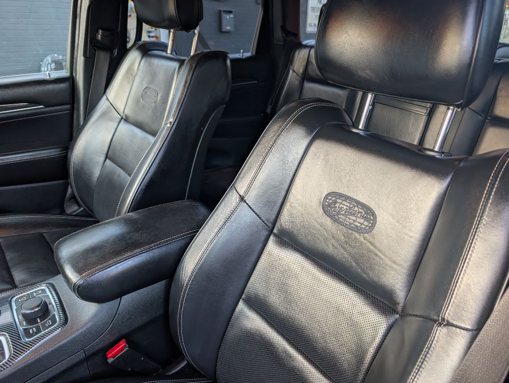 Photo 23 of this JEEP GRAND CHEROKEE