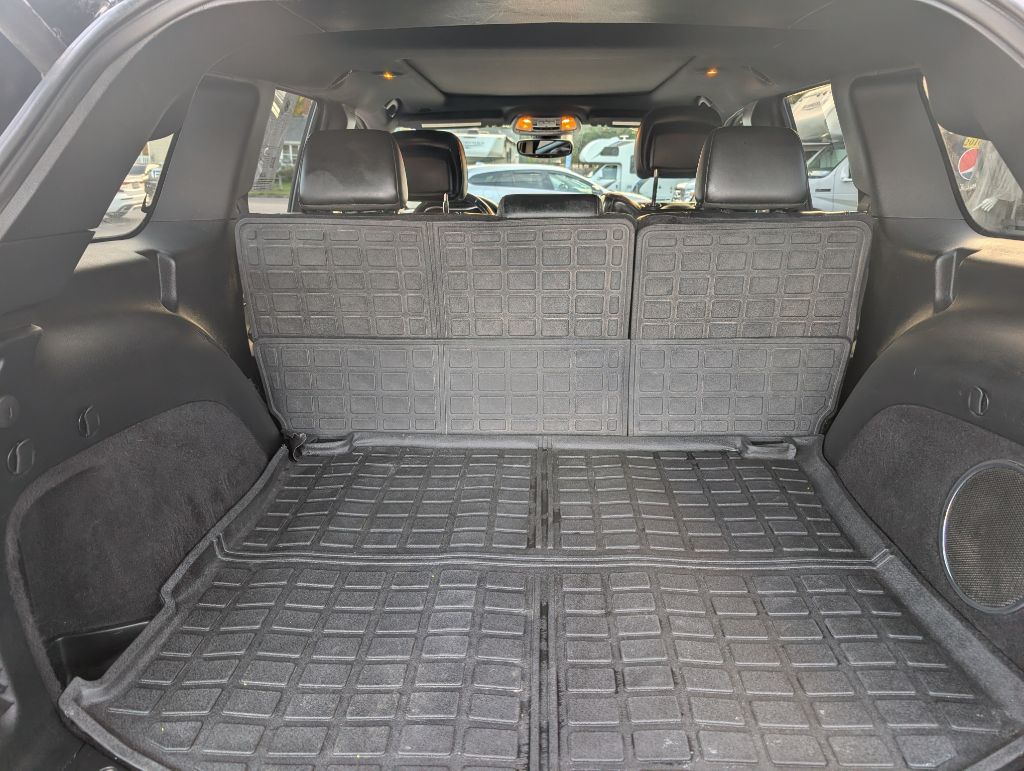 Photo 9 of this JEEP GRAND CHEROKEE