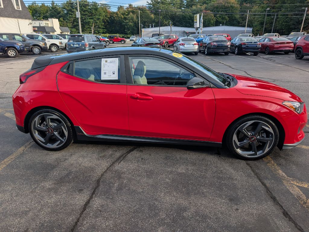 Photo 10 of this HYUNDAI VELOSTER