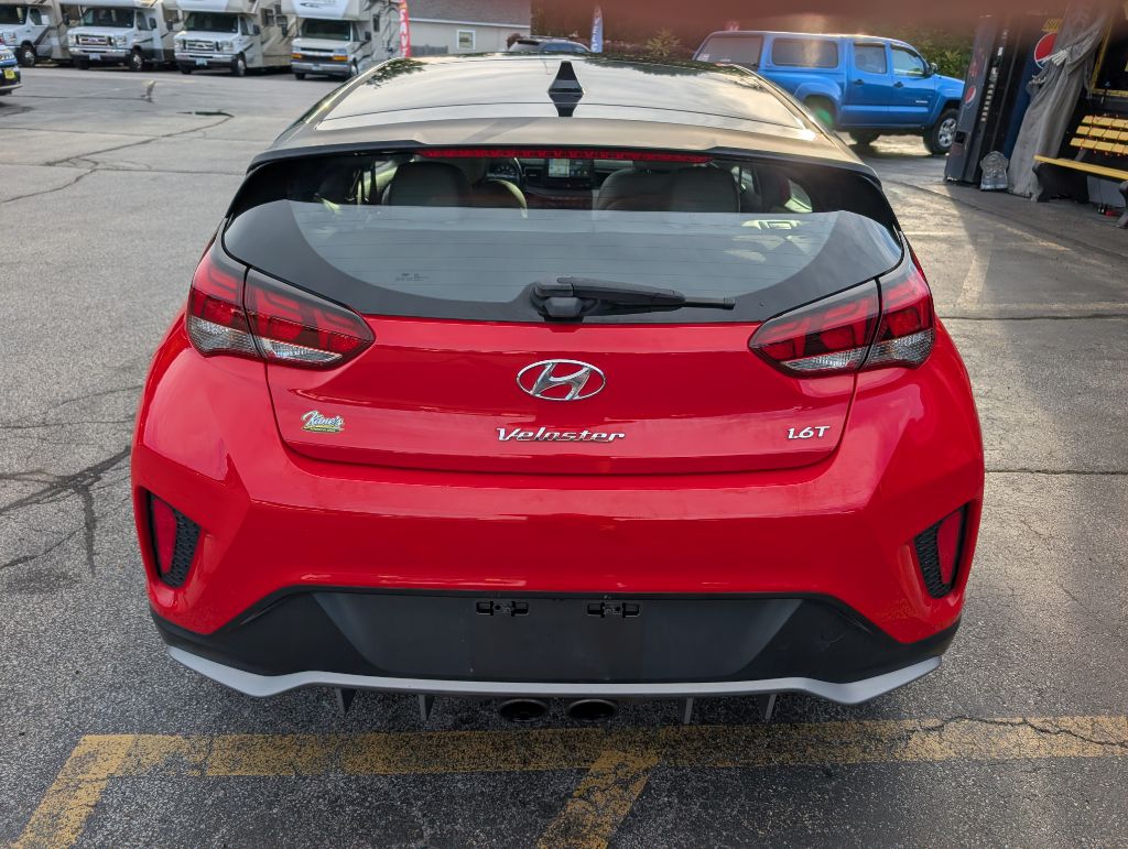 Photo 6 of this HYUNDAI VELOSTER