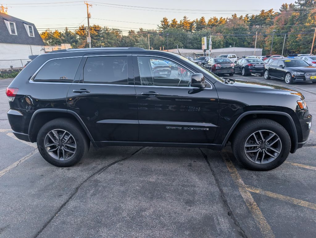 Photo 10 of this JEEP GRAND CHEROKEE
