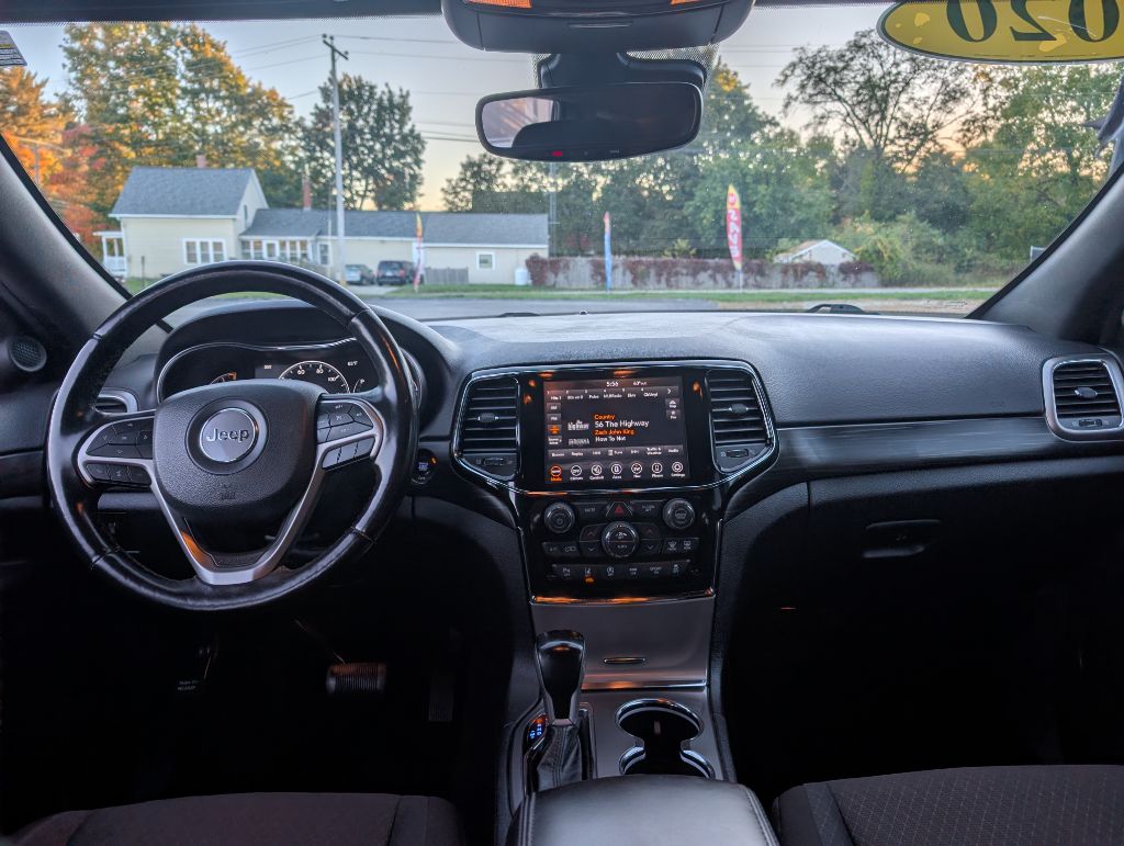 Photo 12 of this JEEP GRAND CHEROKEE