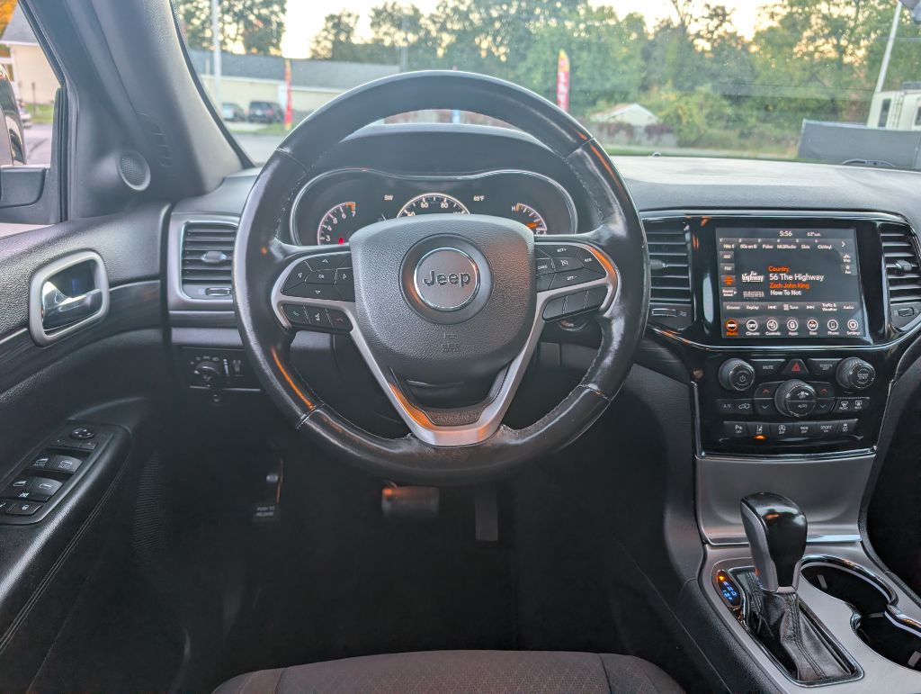 Photo 13 of this JEEP GRAND CHEROKEE