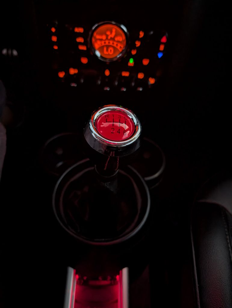 Photo 16 of this MINI COOPER