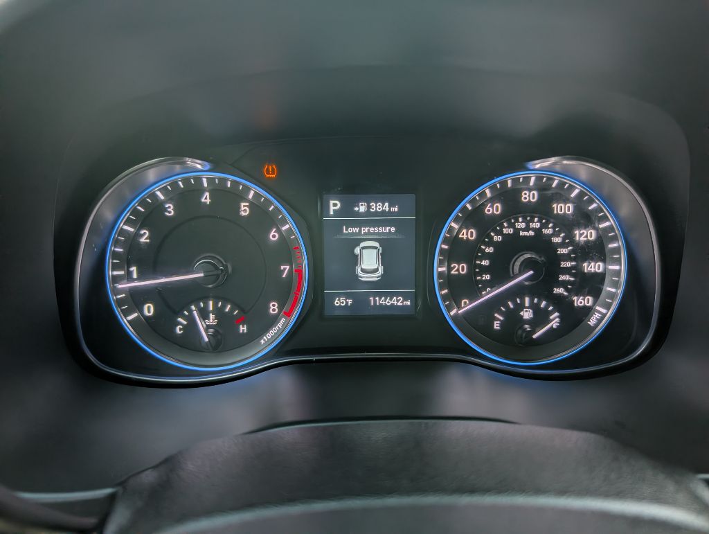 Photo 17 of this HYUNDAI KONA