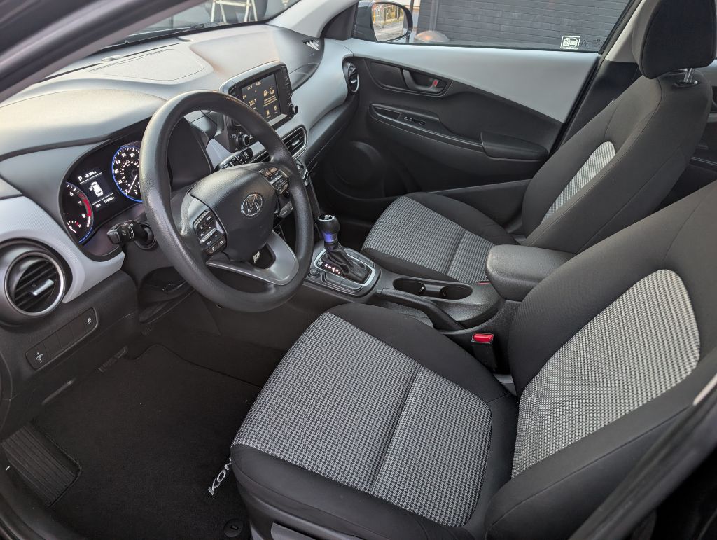 Photo 12 of this HYUNDAI KONA