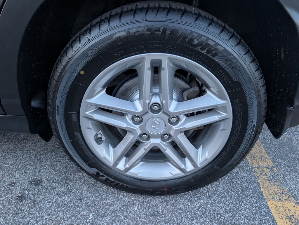 Photo 20 of this HYUNDAI KONA