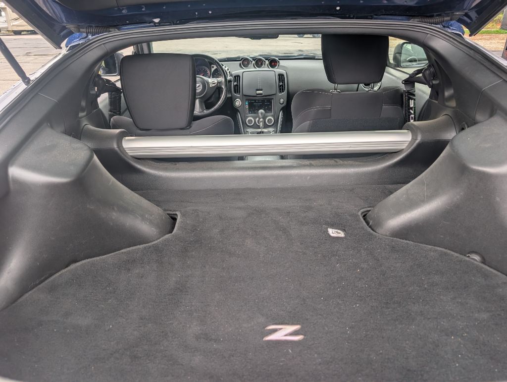 Photo 10 of this NISSAN 370Z