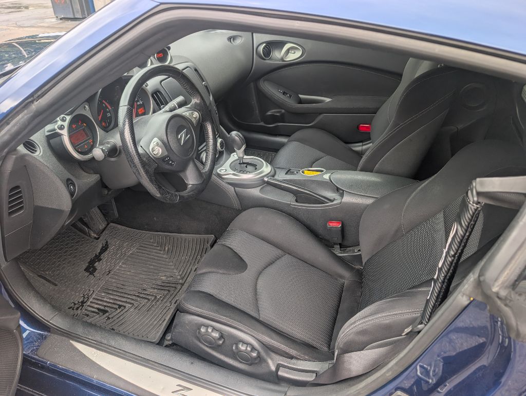 Photo 13 of this NISSAN 370Z